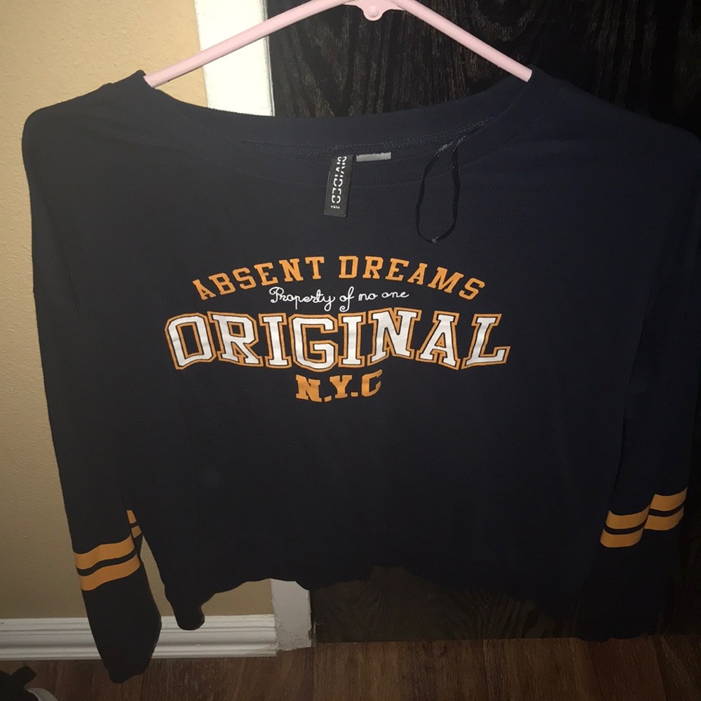 Light material sweatshirt
